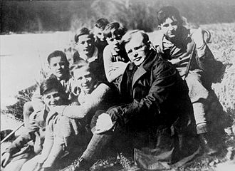 Bonhoeffer s učenicima (1932.)